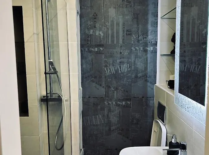 Maia Grand Apartament *